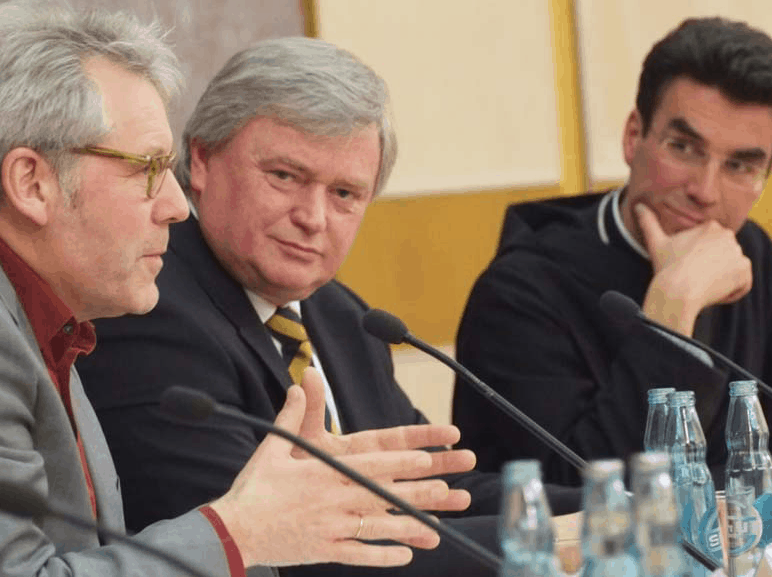 Bild Reden zwischen Himmel und Erde