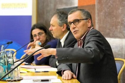 Bild Griechische Entwicklungen – Informationen aus erster Hand