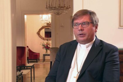 Bild Bischof Tamás Fabiny