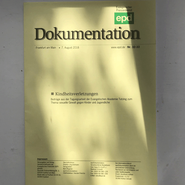 Bild epd-Dokumentation: Kindheitsverletzungen