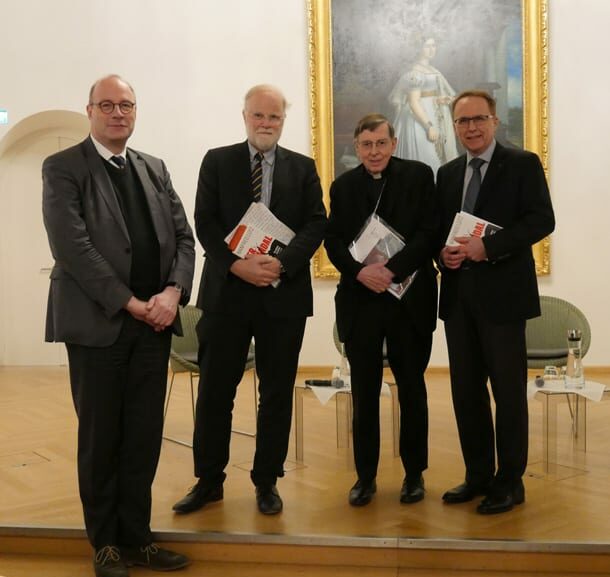 Bild Säkularisierung, Ökumene, Vertrauensverlust – die christliche Kirche steht vor großen Herausforderungen