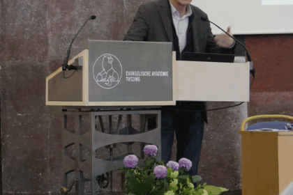 Bild Studien- und Berufswahl: Viele Chancen werden geboten, hohe Belastbarkeit ist gefragt