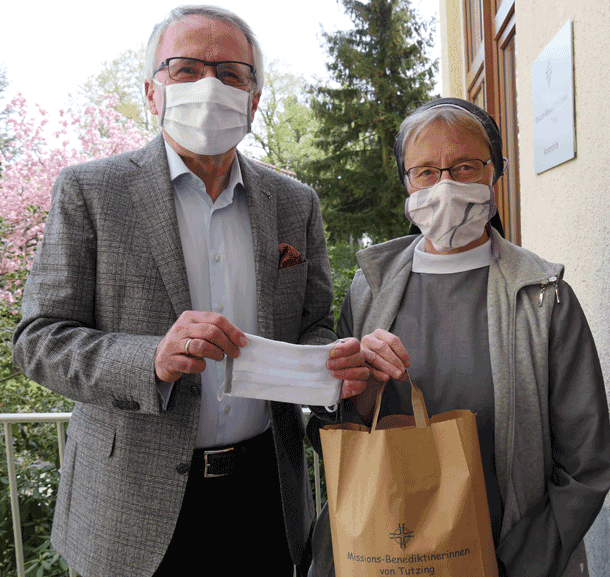 Bild Missions-Benediktinerinnen nähen Mundmasken für die Evangelische Akademie Tutzing