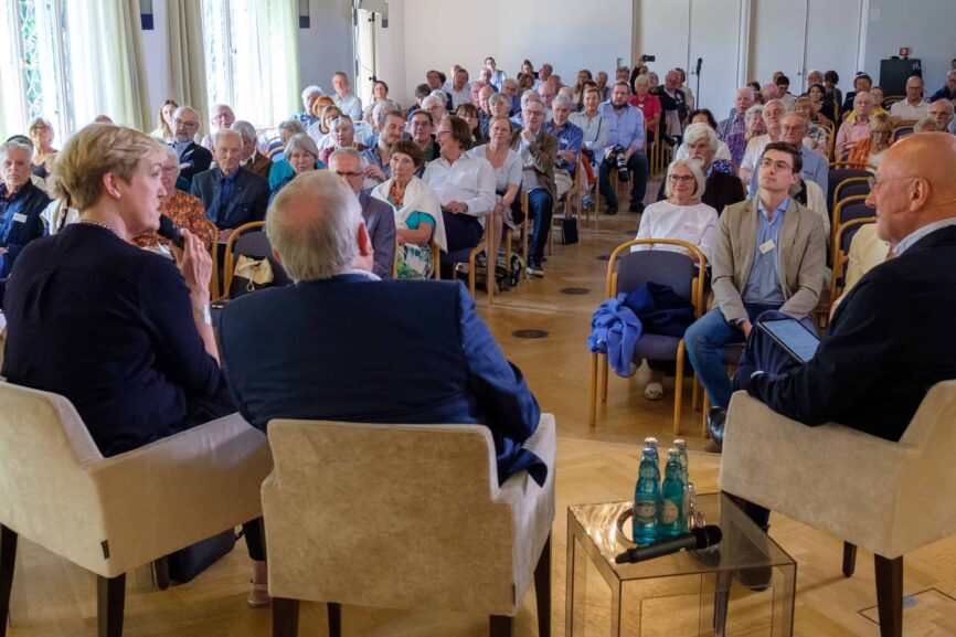 Podium Musiksaal Politischer CLub