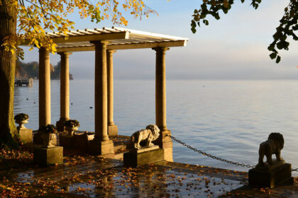 Löwen Pergola Abendstimmung