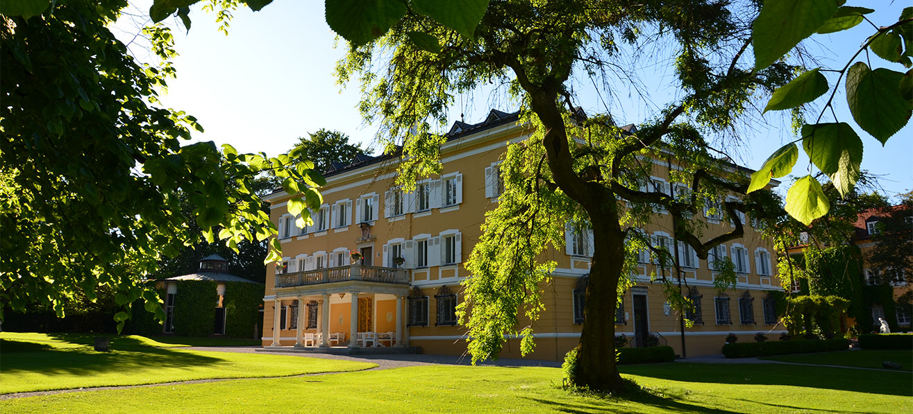 Schloss Tutzing in der Abendsonne
