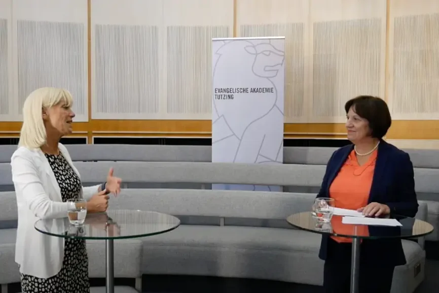 Carolina Trautner im RotundeTalk mit Dr. Ulrike Haerendel