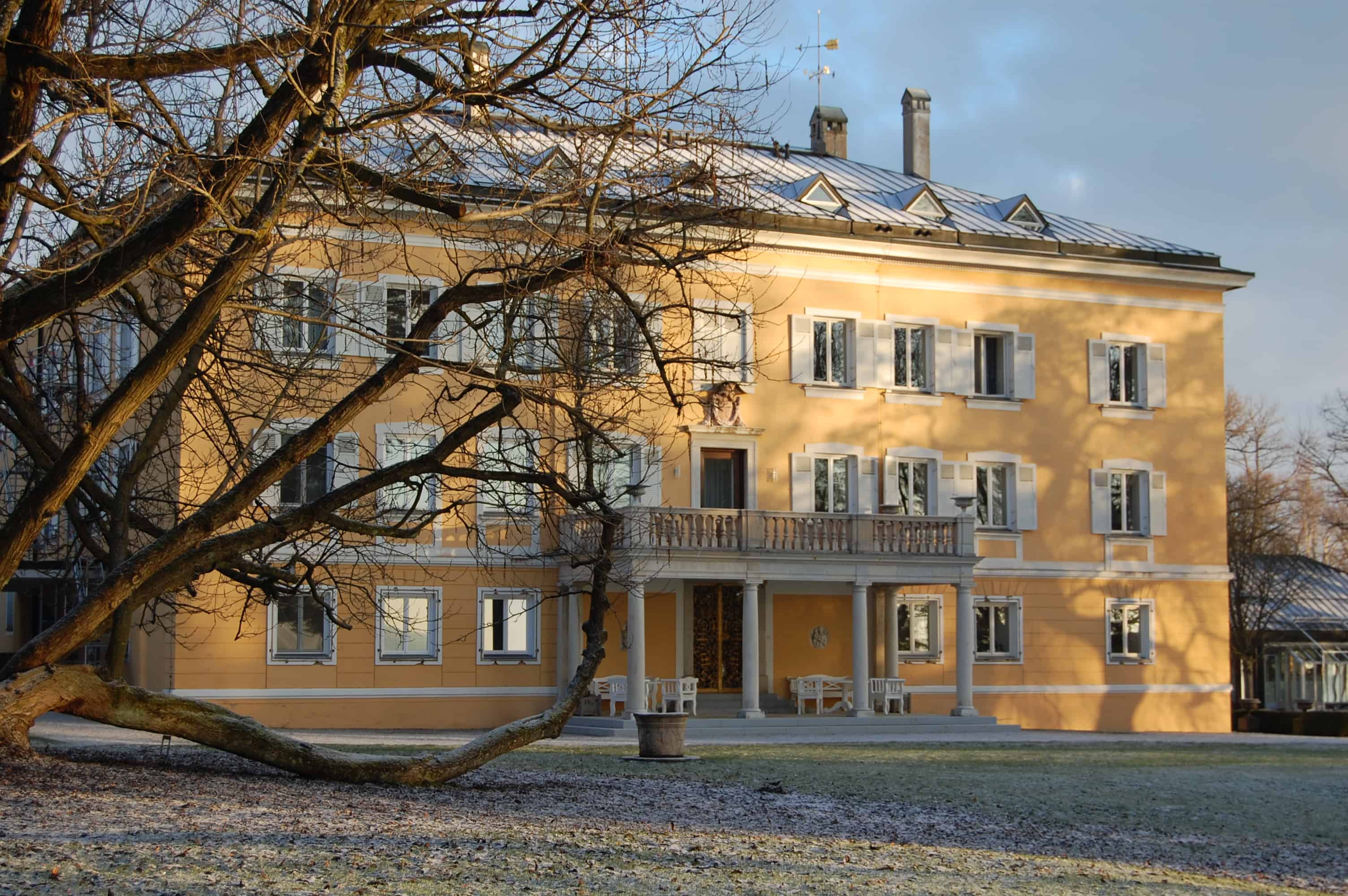 Schloss Tutzing im Winter