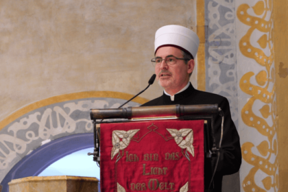 Imam Idriz bei seiner Kanzelrede