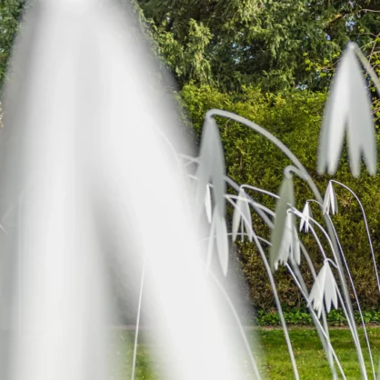 Olga Golos – Weiß, Ausstellung Dazwischen