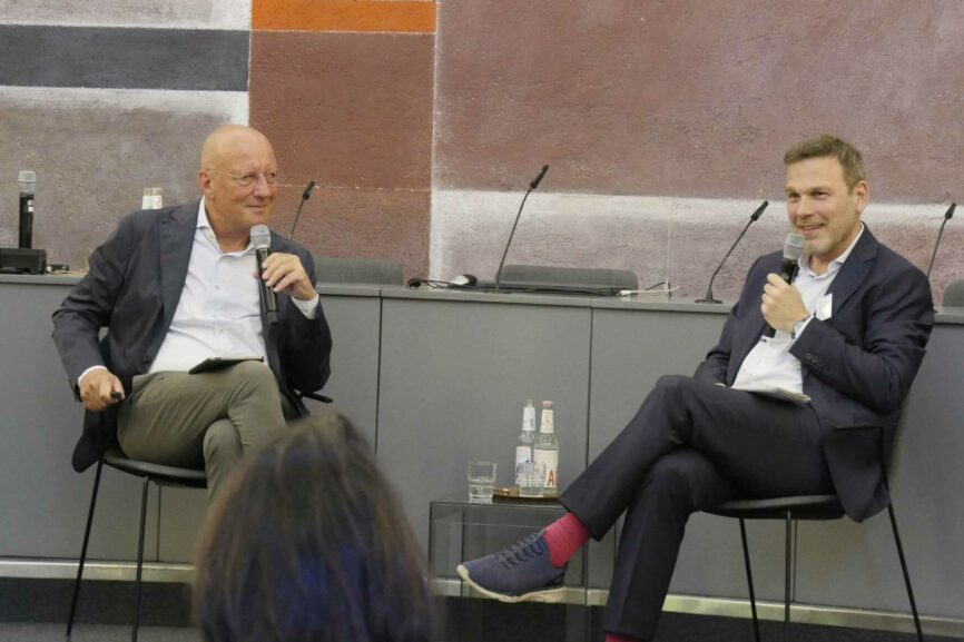 Roger de Weck, Konrad Schmidt Werthern