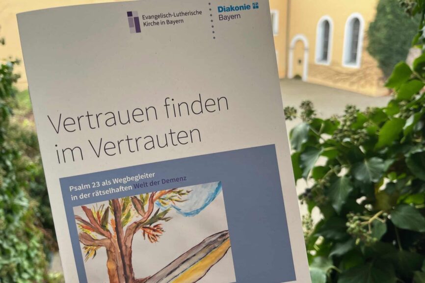 Demenzbroschüre ELKB und Diakonie