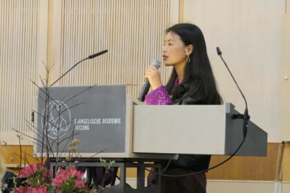 Sangay Zangmo bei ihrem Vortrag in der Evangelischen Akademie Tutzing