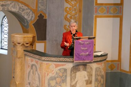 Irme Stetter-Karp bei ihrer Kanzelrede in der Münchner Erlöserkirche im März 2026