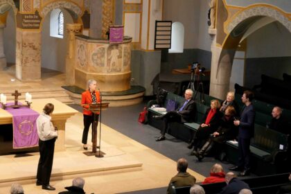 Debatte mit Irme Stetter-Karp in der Münchner Erlöserkirche / März 2026