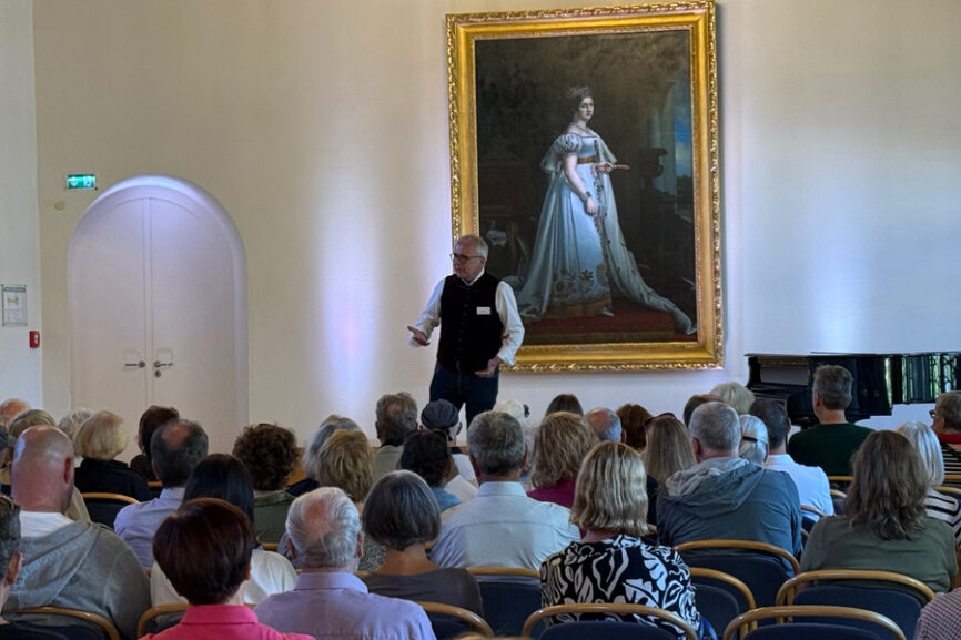 Udo Hahn Musiksaal Führung Schloss Tutzing Tag der offenen Tür 2026